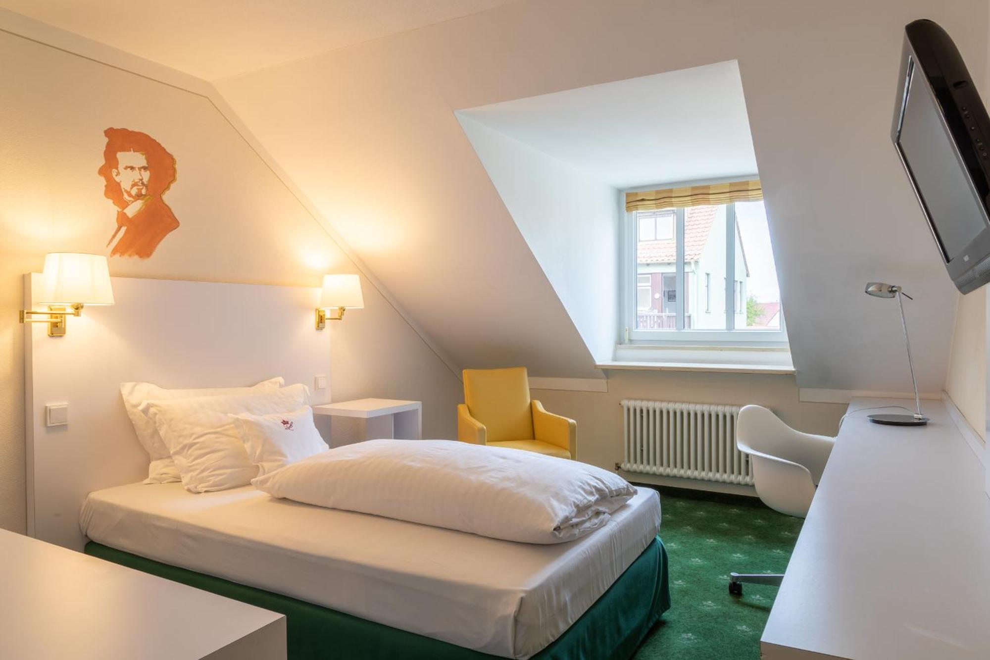 Hotel Koenig Ludwig II Garching bei Muenchen Luaran gambar