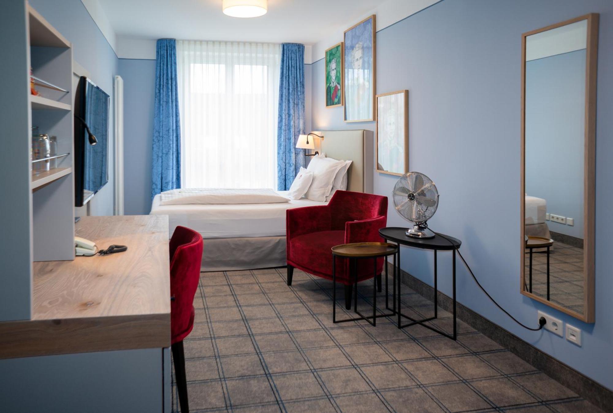 Hotel Koenig Ludwig II Garching bei Muenchen Luaran gambar