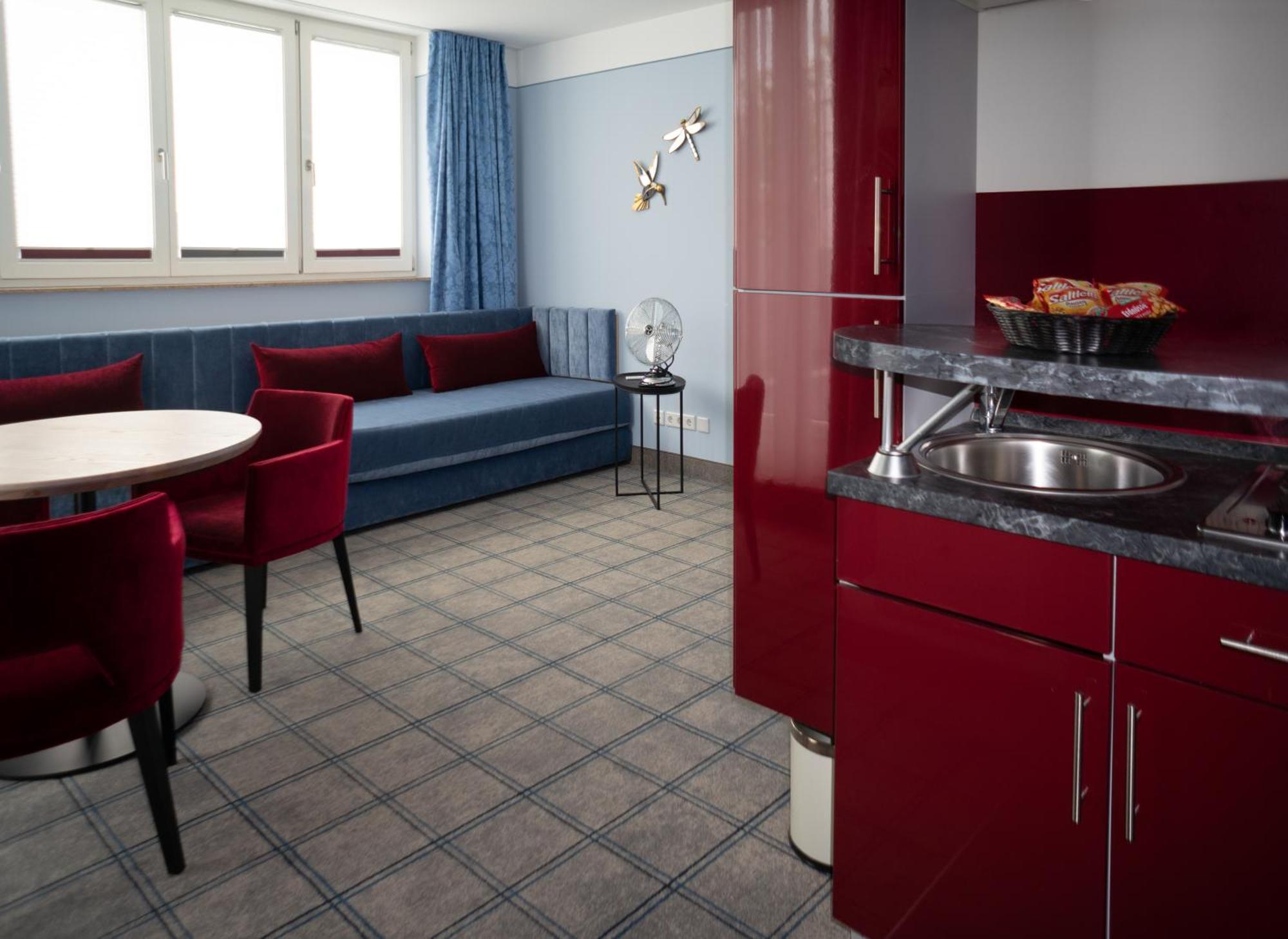 Hotel Koenig Ludwig II Garching bei Muenchen Luaran gambar