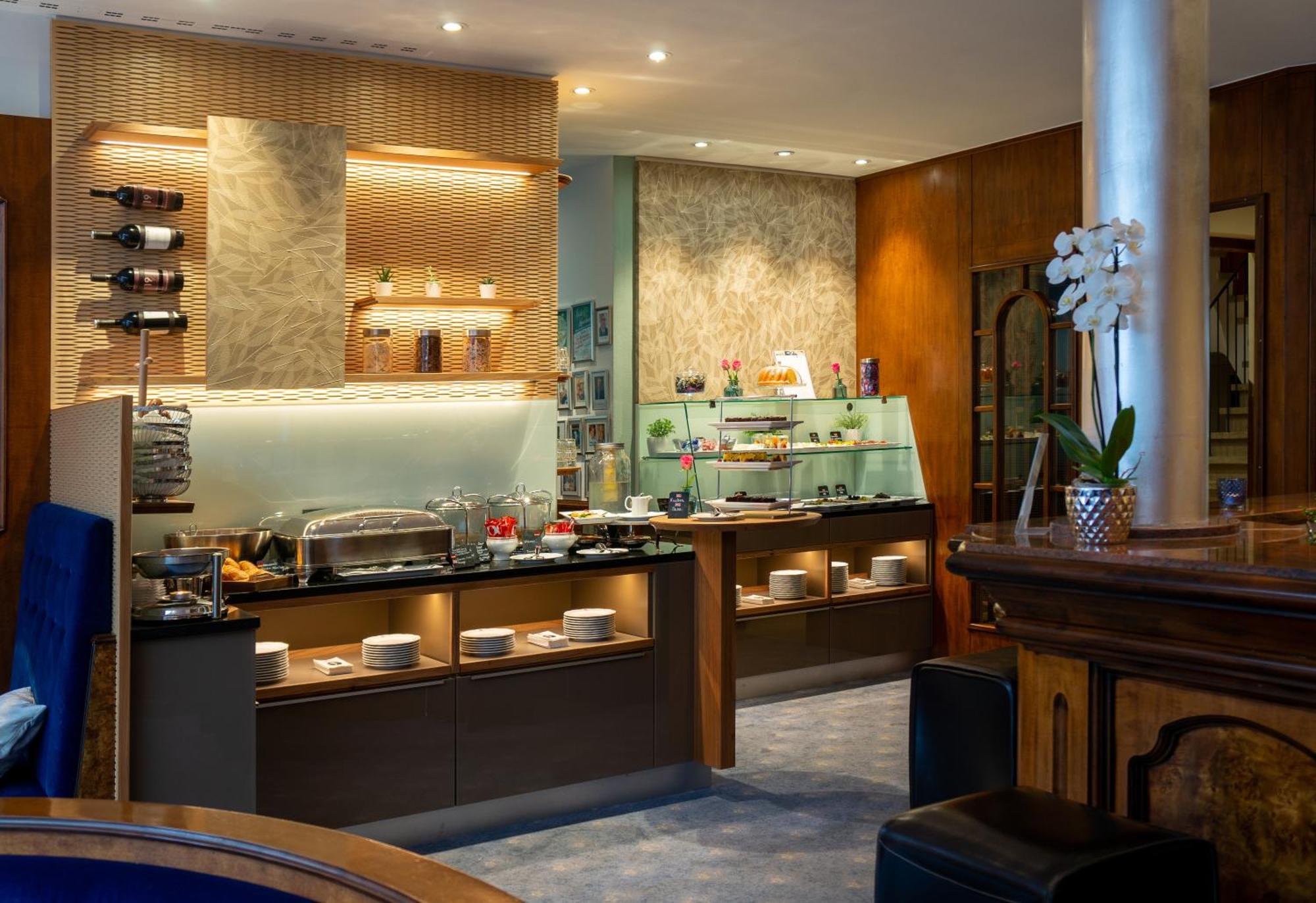 Hotel Koenig Ludwig II Garching bei Muenchen Luaran gambar